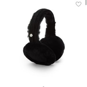 UGG Shearling Earmuffs Black Like New